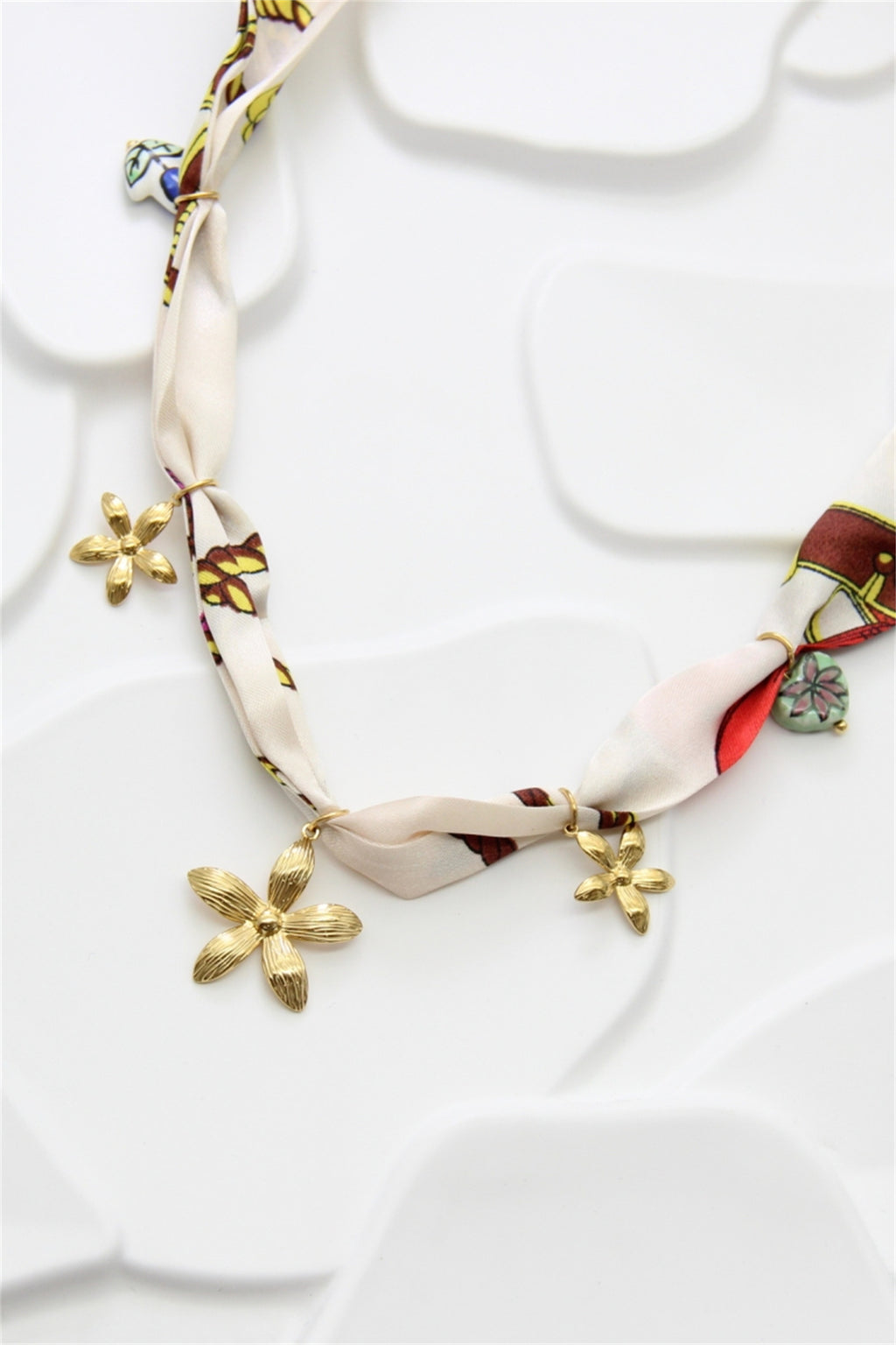 Fleur de Lou Scarf Necklace – Ecru & Gold
